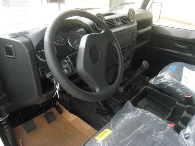 Unused Land Rover Defender 110 pick up LHD puma